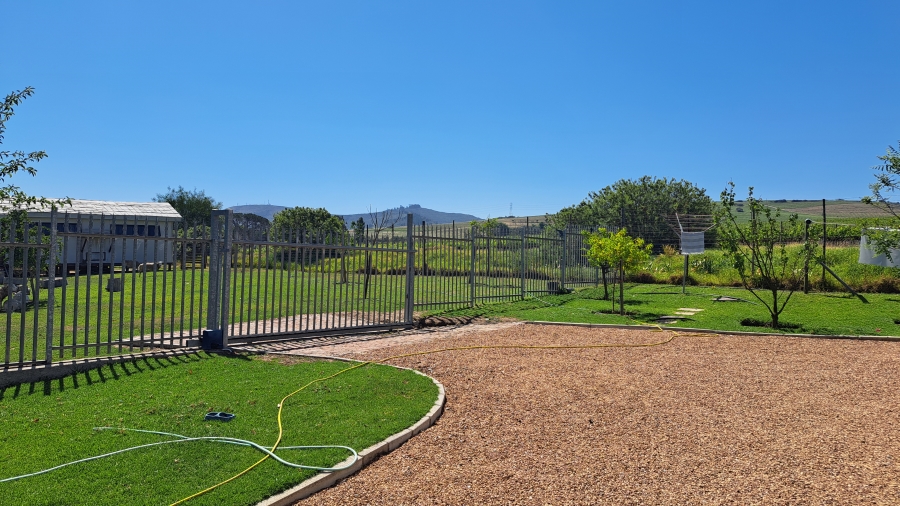 6 Bedroom Property for Sale in Stellenbosch Farms Western Cape